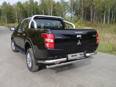 Пороги алюминиевые ТСС с накладкой чёрные для Mitsubishi L200 2015-2019